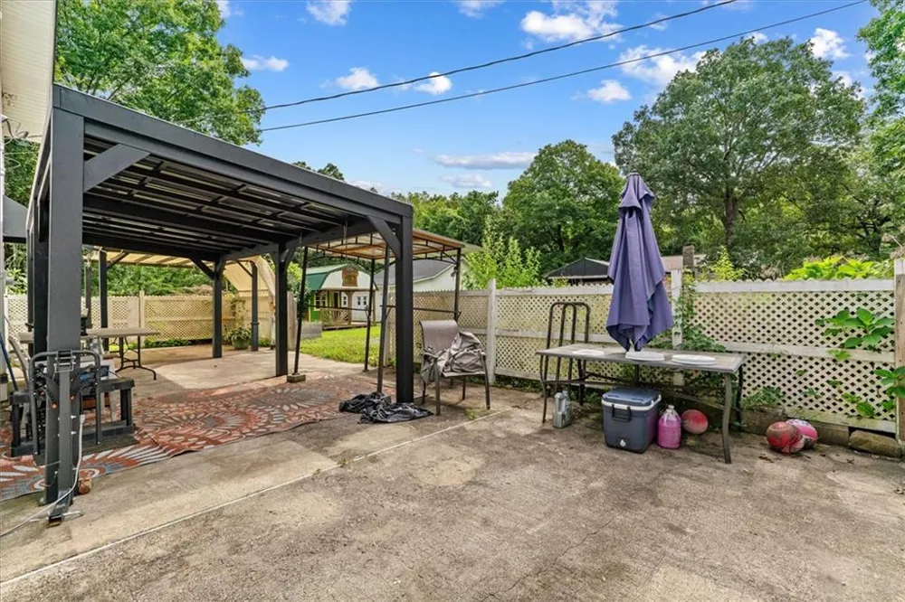 51 Cedar Street Menlo, GA 30731