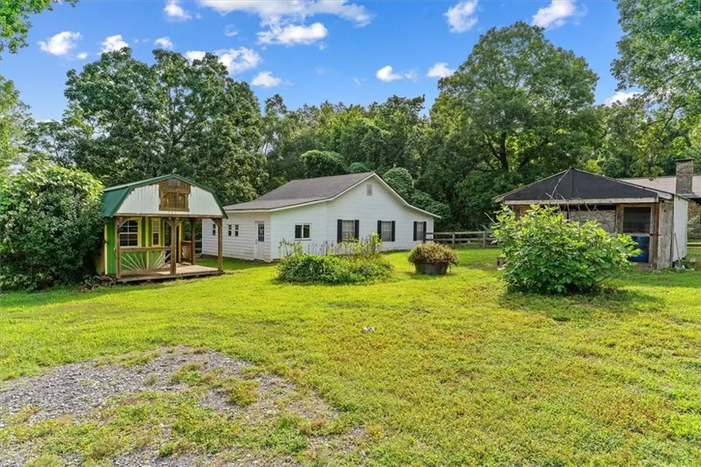 51 Cedar Street Menlo, GA 30731