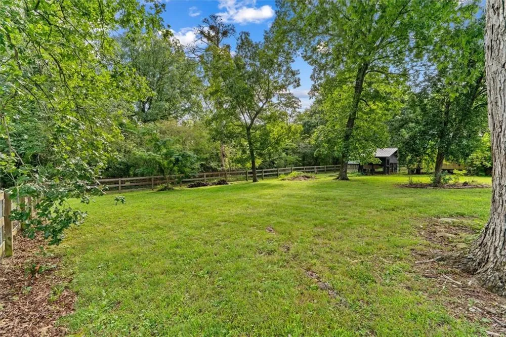 51 Cedar Street Menlo, GA 30731