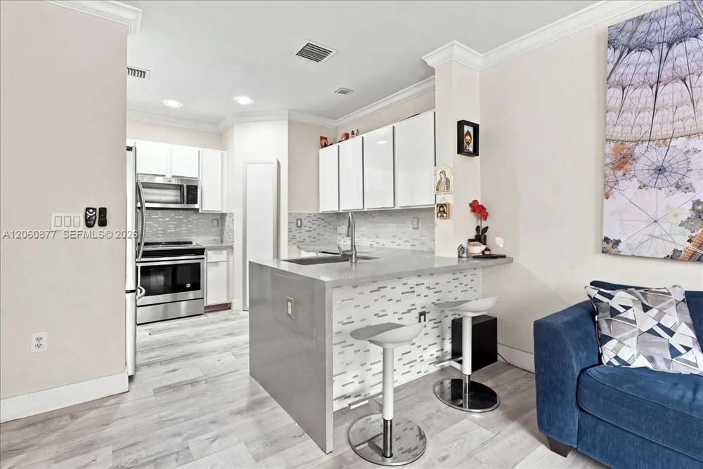 11495 NW 71st St Doral, FL 33178