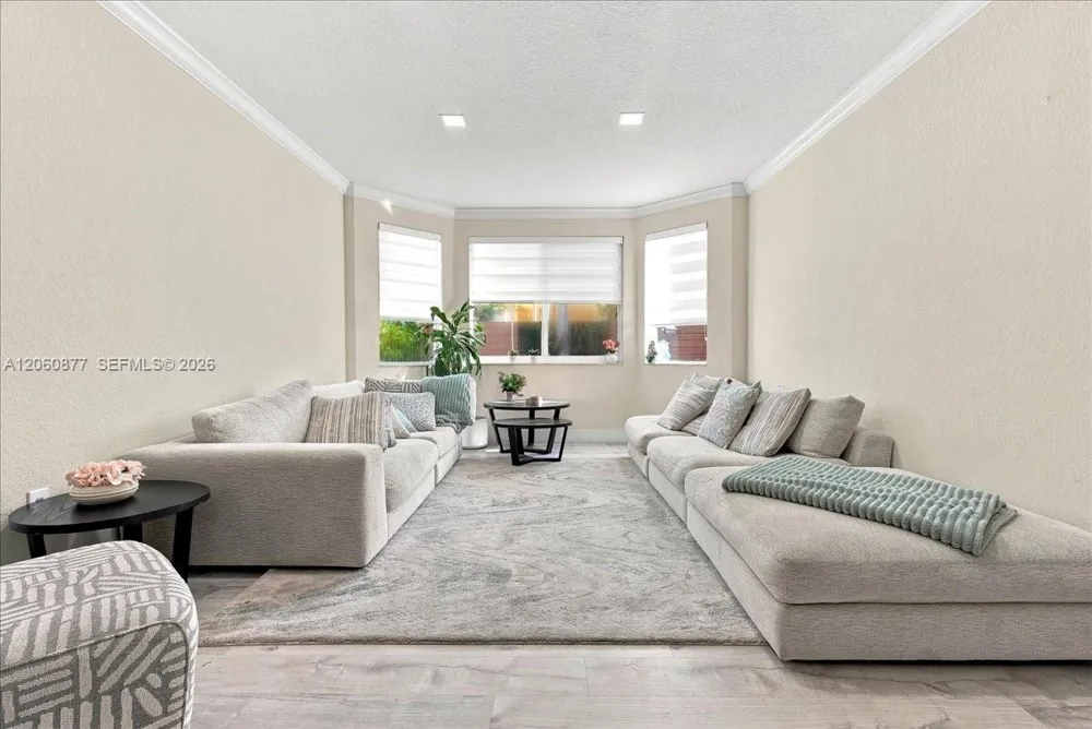 11495 NW 71st St Doral, FL 33178