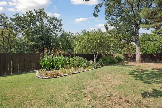 1424 Timber Lane McAlester, OK 74501