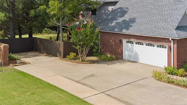 1424 Timber Lane McAlester, OK 74501