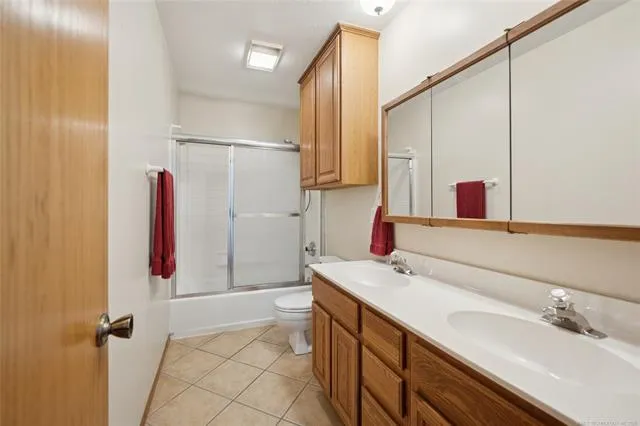 1424 Timber Lane McAlester, OK 74501