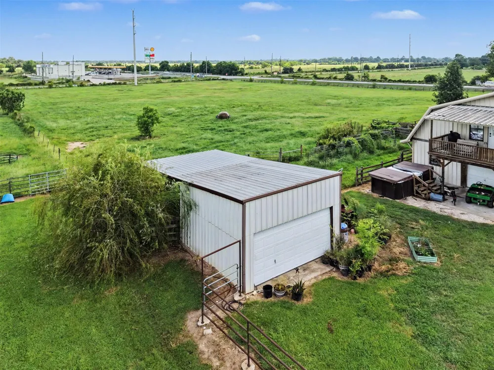16923 Fm 362 Waller, TX 77484