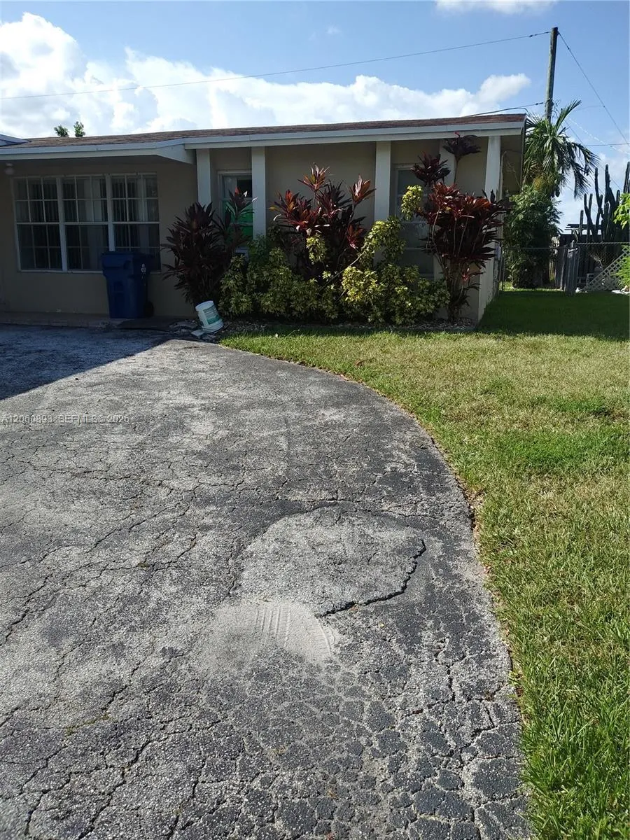 Address Not Shown Sunrise, FL 33322