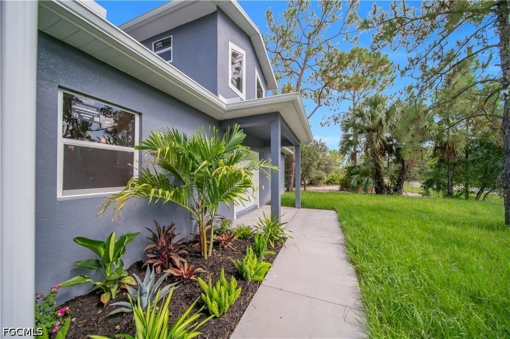 Johns Avenue Lehigh Acres, FL 33936