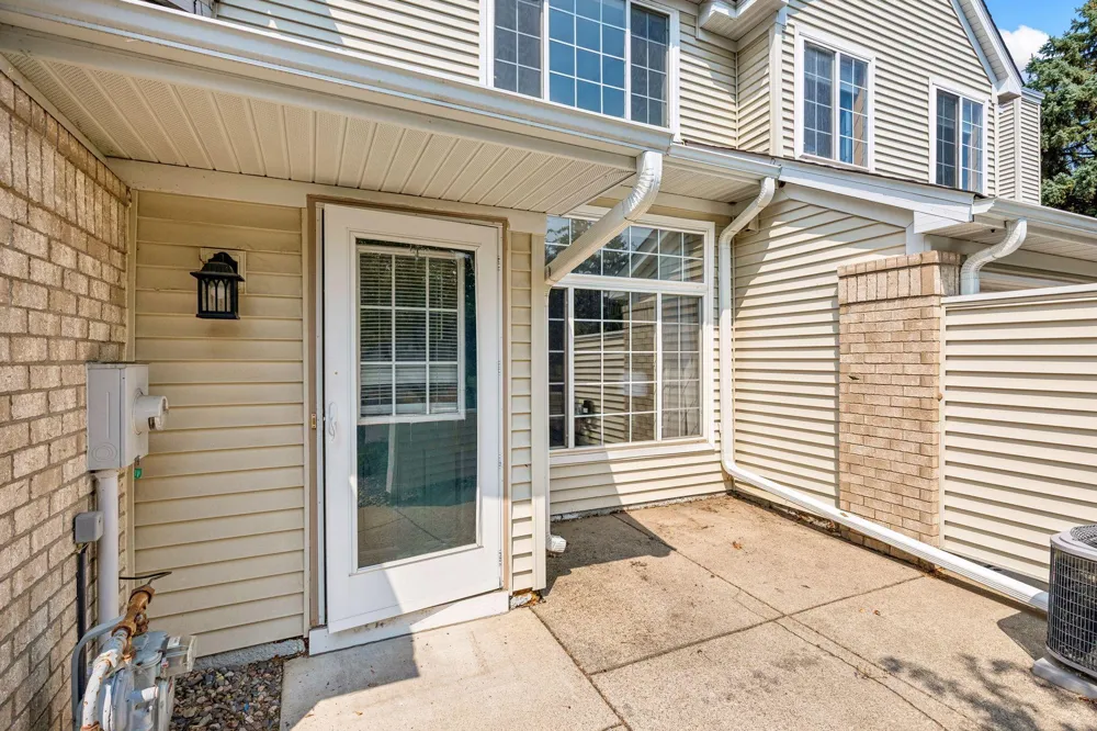 15321 Greenhaven Lane #107 Burnsville, MN 55306