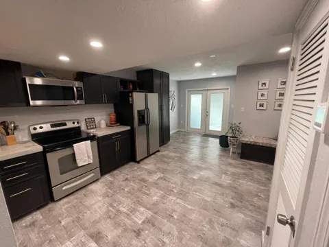 216 Angler Avenue