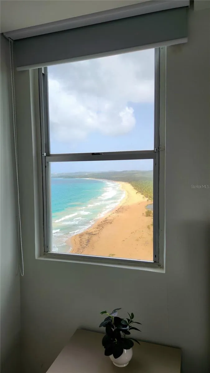 Esperanza st. SANDY HILLS #16G Luquillo, PR 00773