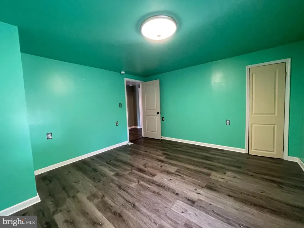 13002 MOORES HOLLOW ROAD SE Cumberland, MD 21502
