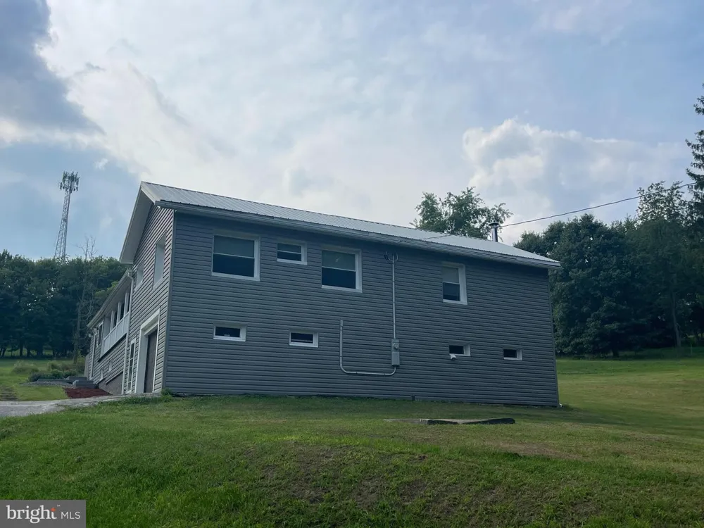 13002 MOORES HOLLOW ROAD SE Cumberland, MD 21502