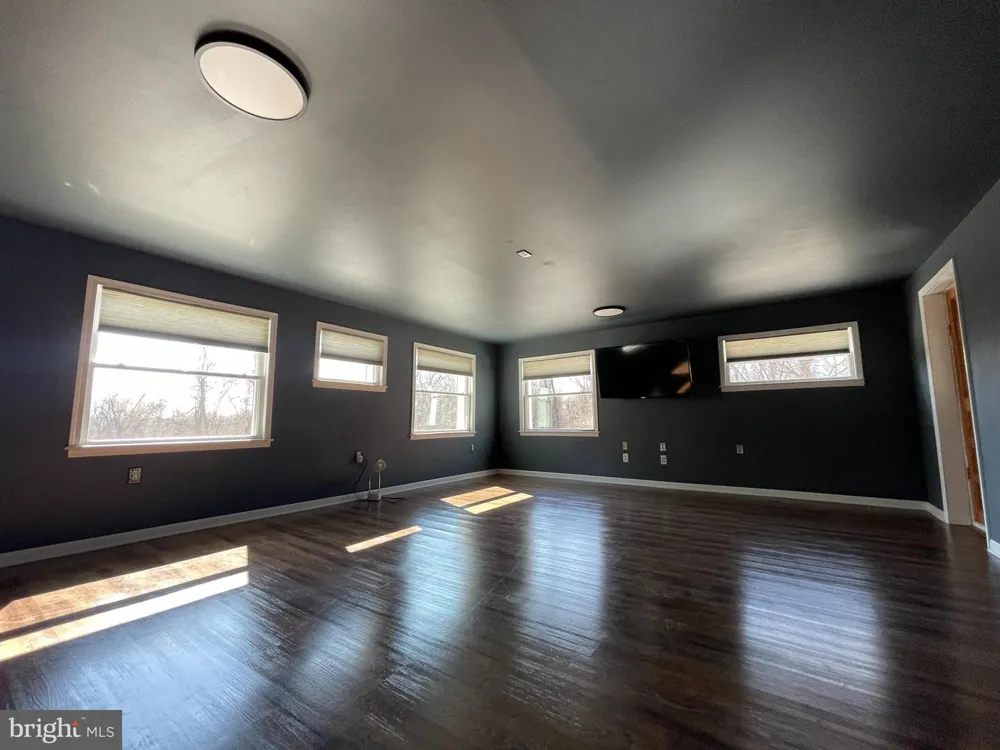 13002 MOORES HOLLOW ROAD SE Cumberland, MD 21502