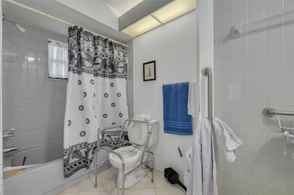 1338 GREENLEA DRIVE Holiday, FL 34691