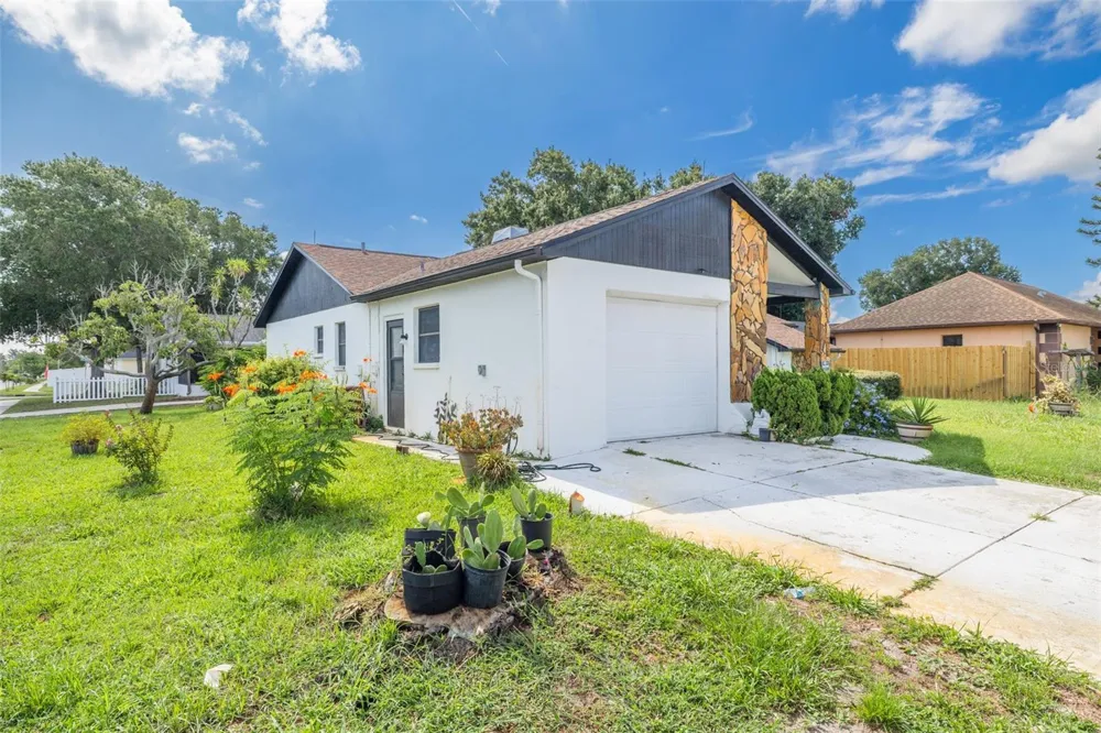 1338 GREENLEA DRIVE Holiday, FL 34691