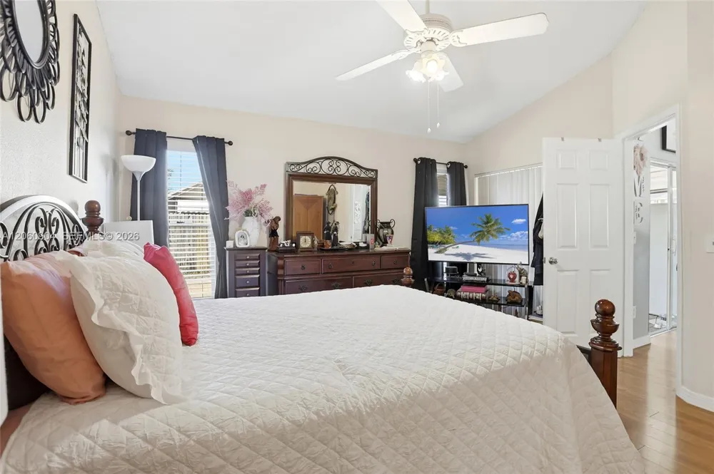 12608 Crayfird ave Orlando, FL 32837