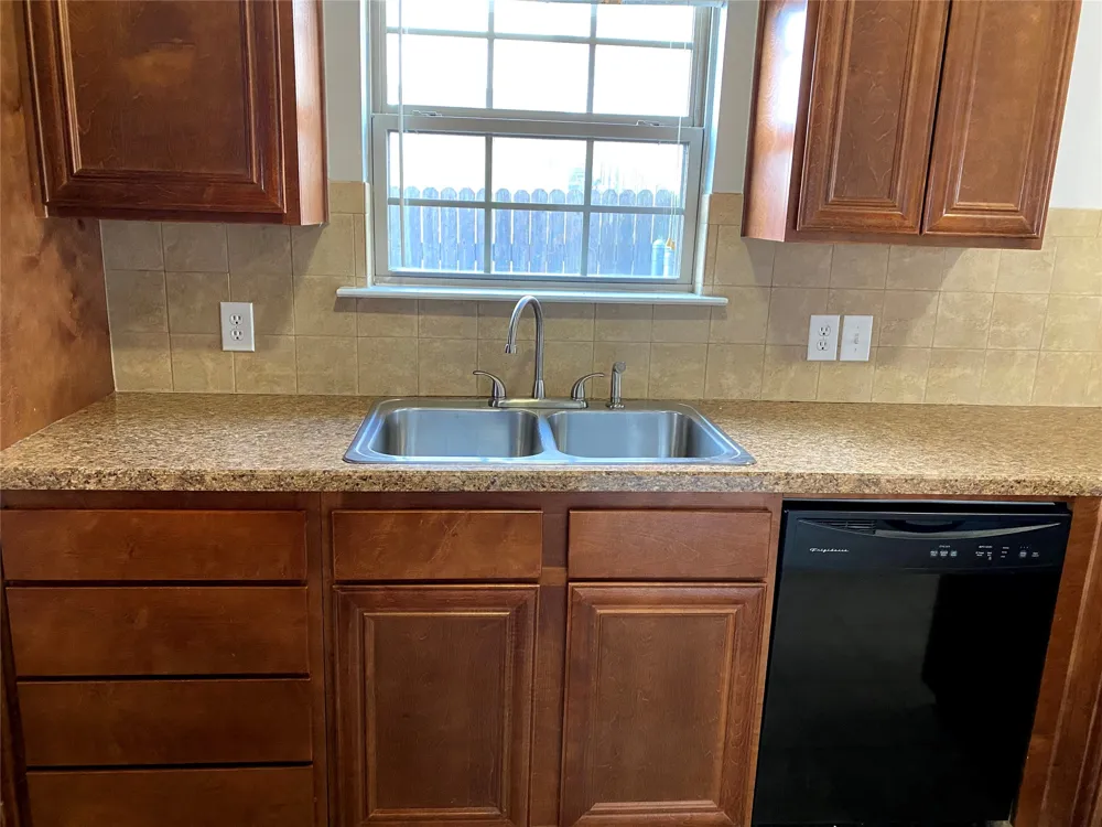 906 Parkplace Ridge Princeton, TX 75407