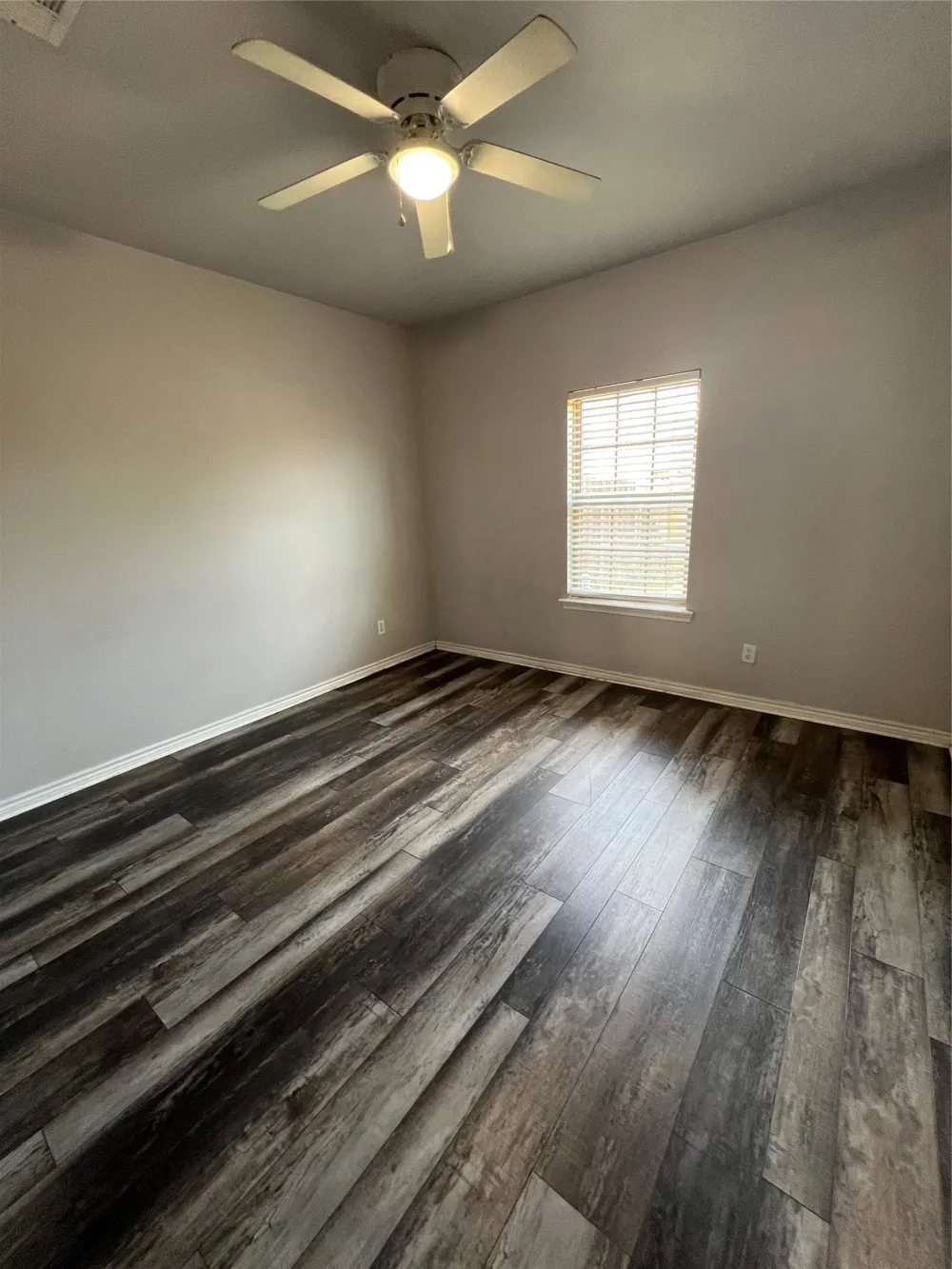 906 Parkplace Ridge Princeton, TX 75407