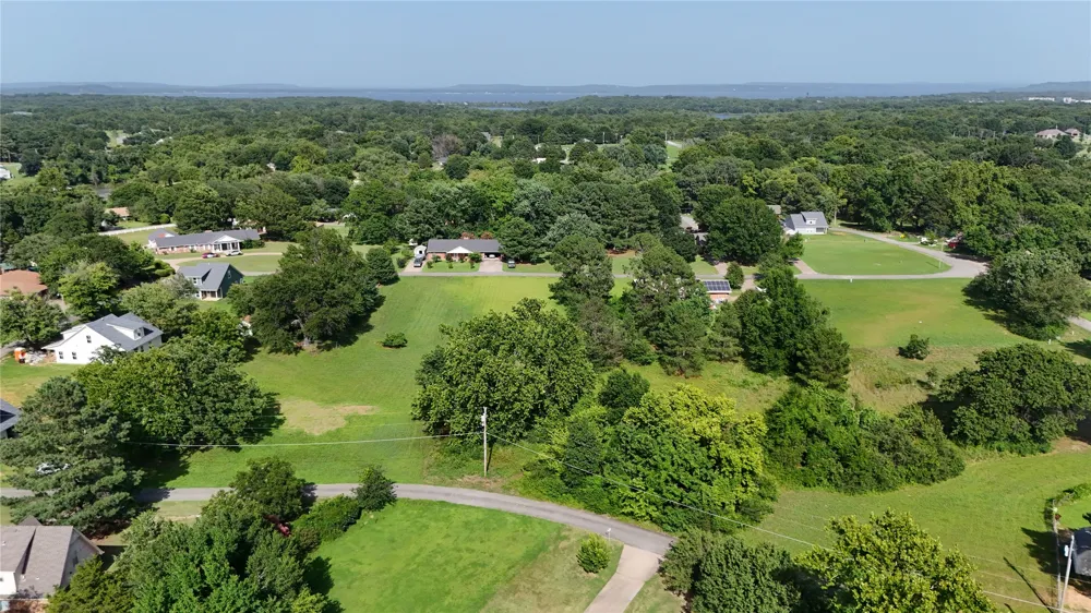 1697 W McGill Eufaula, OK 74432