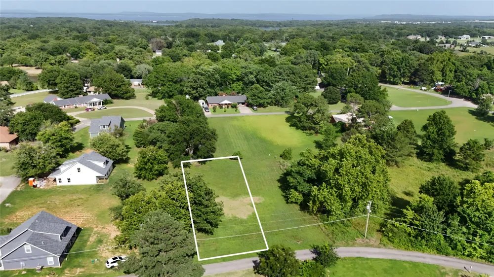 1697 W McGill Eufaula, OK 74432