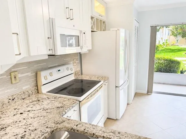 2106 GULF VIEW BOULEVARD #2106 Dunedin, FL 34698
