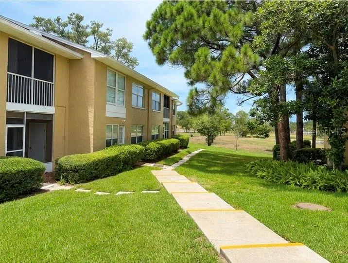 2106 GULF VIEW BOULEVARD #2106 Dunedin, FL 34698