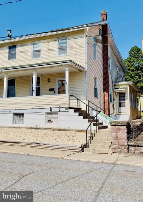 39 SPRING STREET