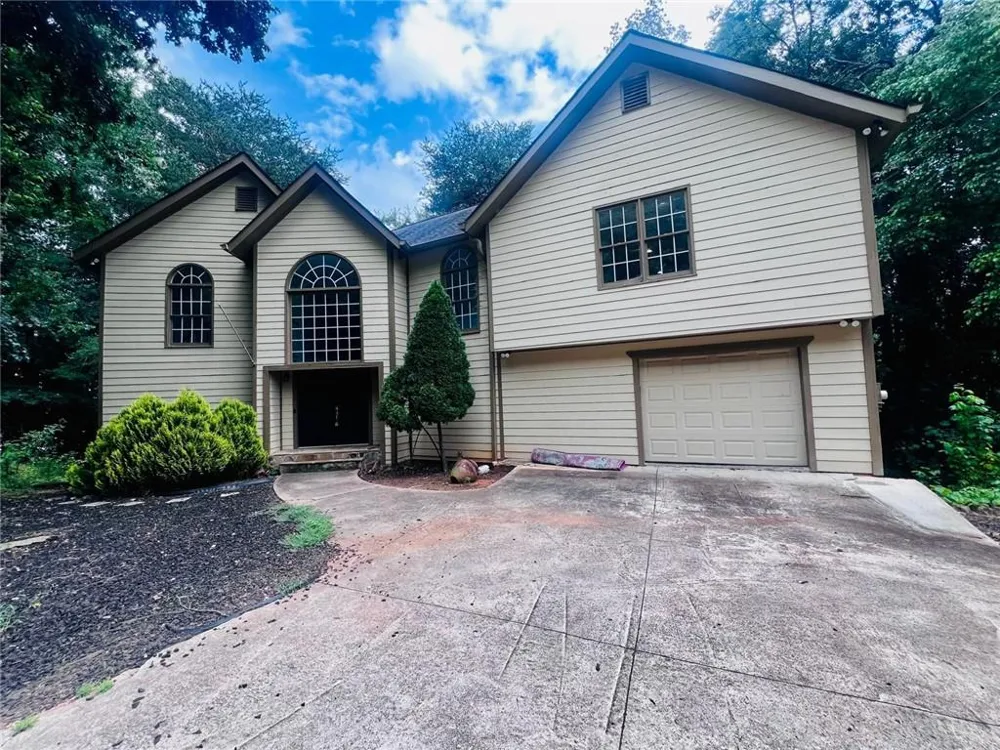 235 Moss Overlook Road Dawsonville, GA 30534