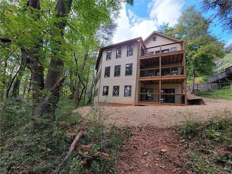 235 Moss Overlook Road Dawsonville, GA 30534