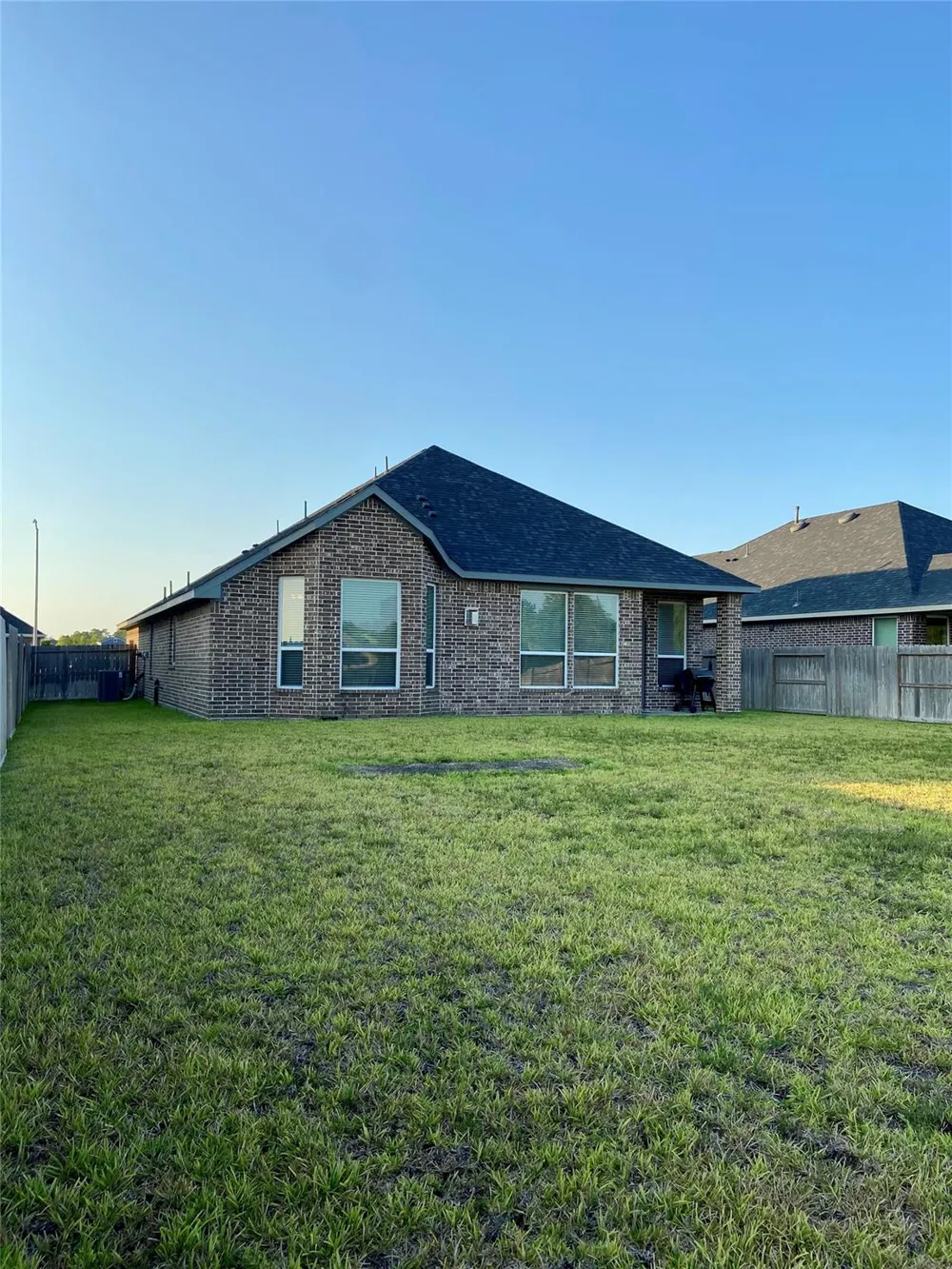 12106 Champions Forest Drive Mont Belvieu, TX 77535