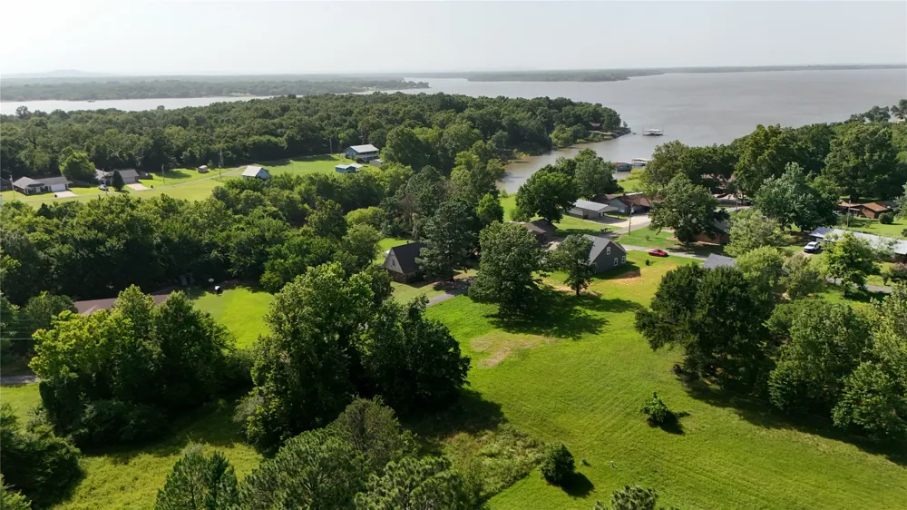 1740 E McGill Eufaula, OK 74432