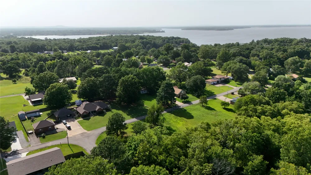 1730 E McGill Eufaula, OK 74432