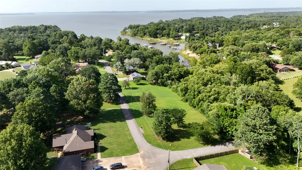 1720 E McGill Eufaula, OK 74432