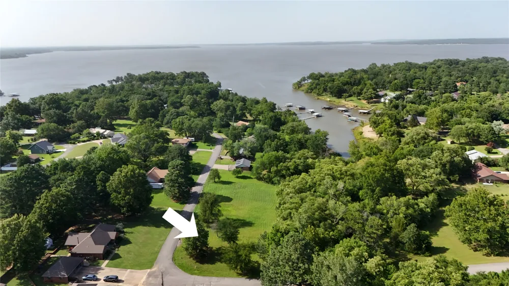 1720 E McGill Eufaula, OK 74432
