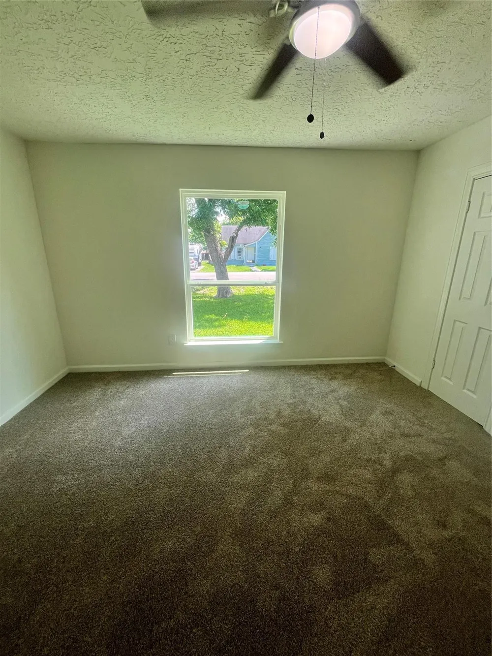 306 S Virginia Street La Porte, TX 77571