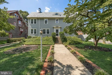 410 W FRANKLIN AVE