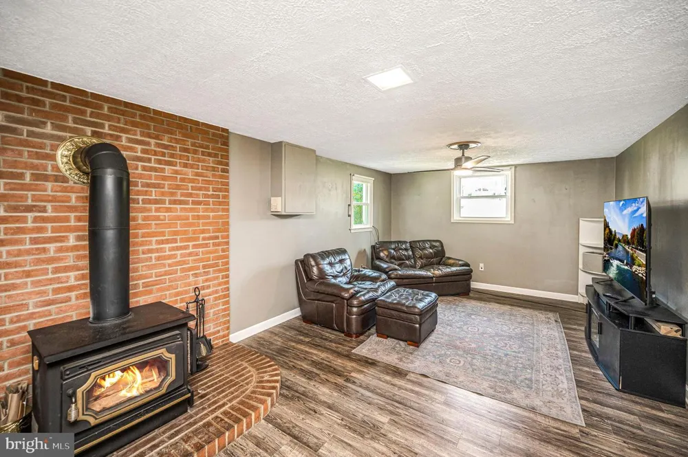 6122 7TH STREET King George, VA 22485