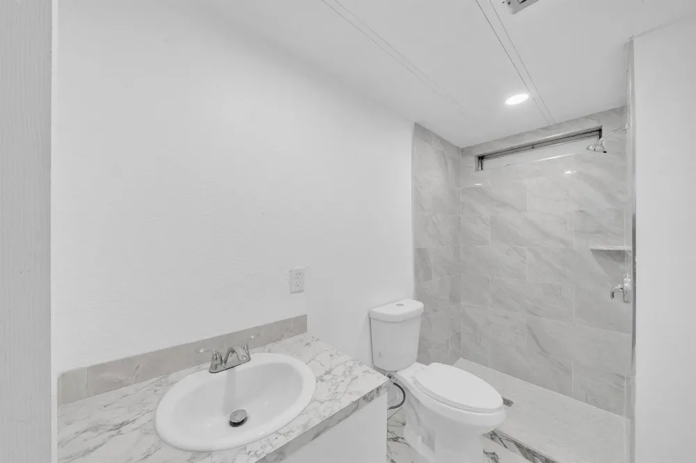7411 43RD TERRACE ##502 Riviera Beach, FL 33404