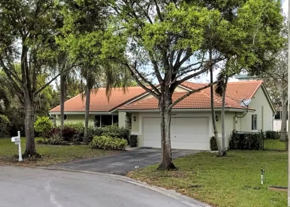 9285 NW 44TH COURT Coral Springs, FL 33065
