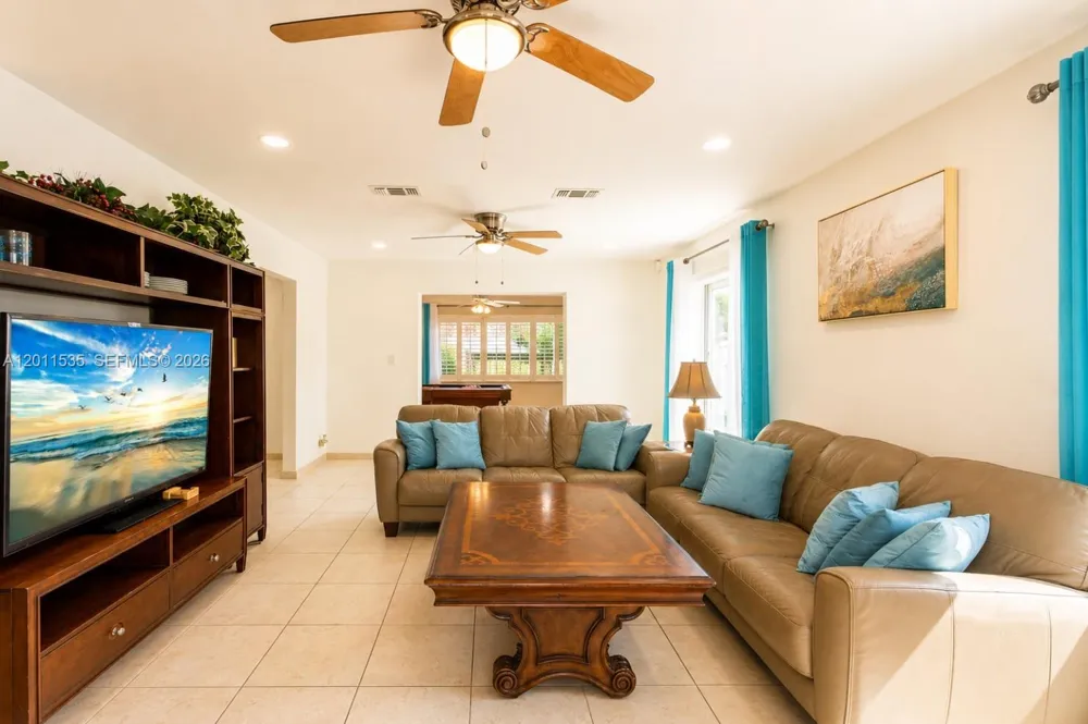 1660 NE 25th Ave Pompano Beach, FL 33062