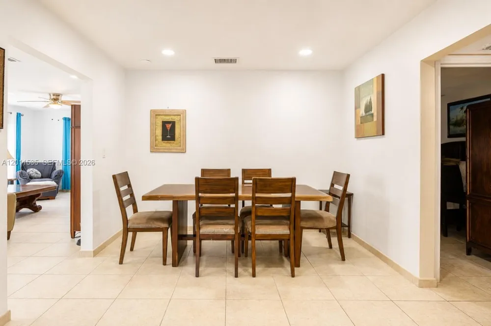 1660 NE 25th Ave Pompano Beach, FL 33062