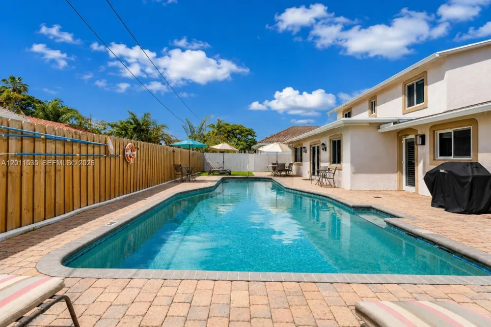1660 NE 25th Ave Pompano Beach, FL 33062