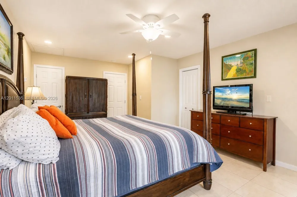 1660 NE 25th Ave Pompano Beach, FL 33062