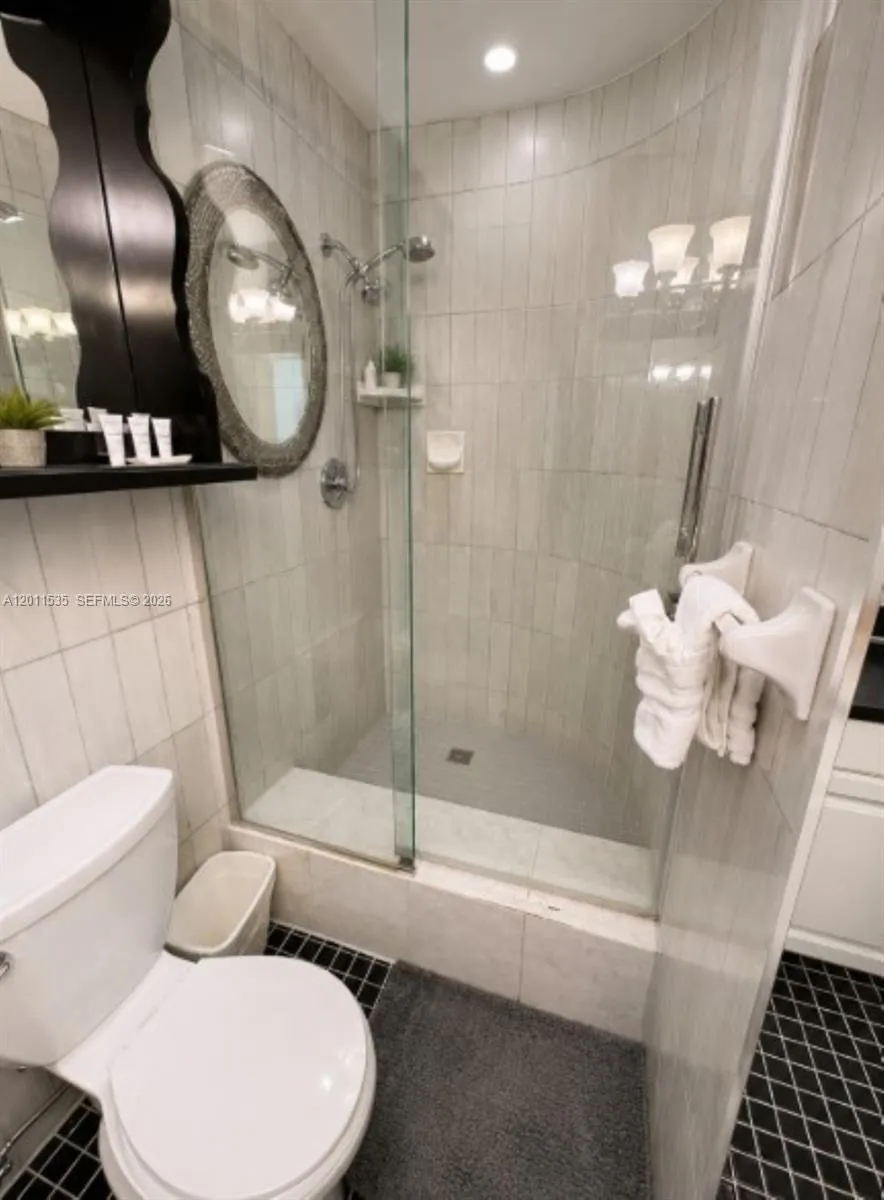 1660 NE 25th Ave Pompano Beach, FL 33062