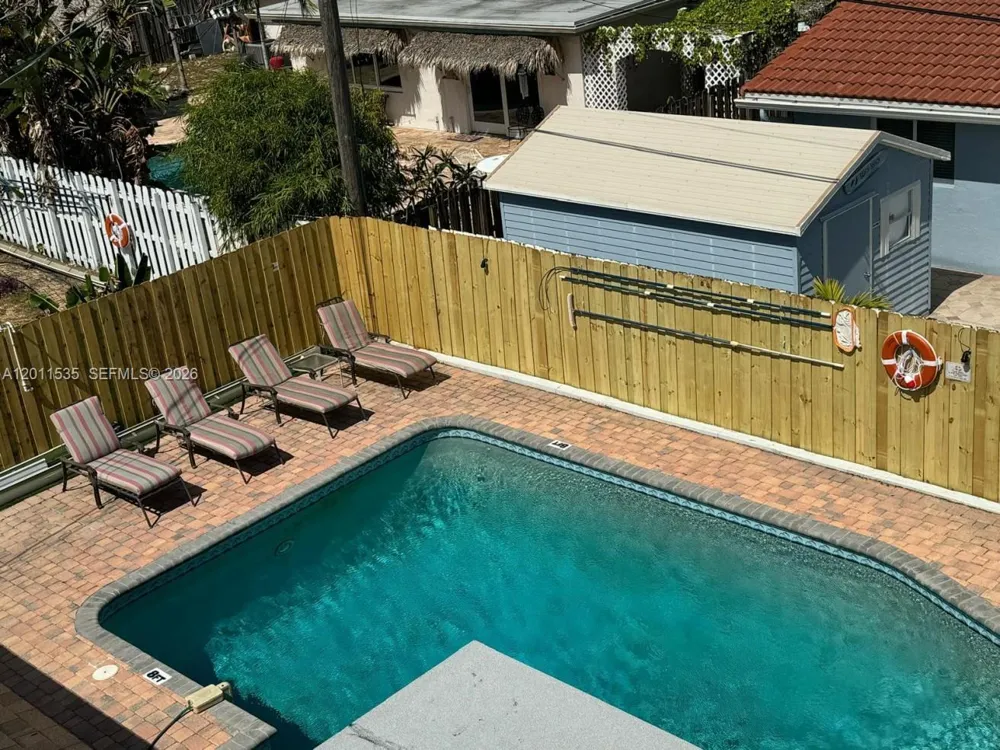 1660 NE 25th Ave Pompano Beach, FL 33062