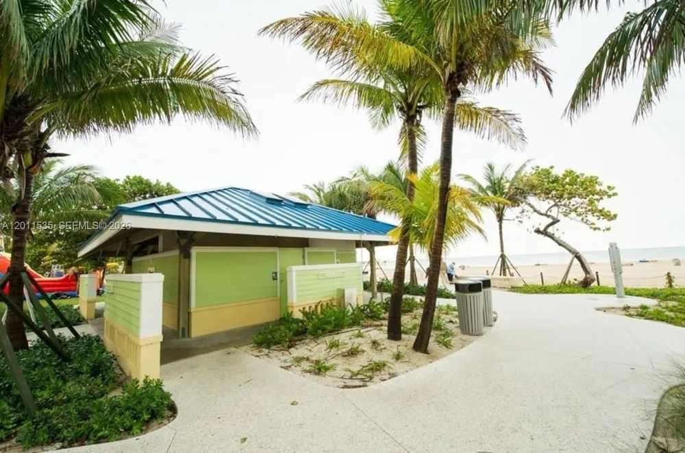 1660 NE 25th Ave Pompano Beach, FL 33062