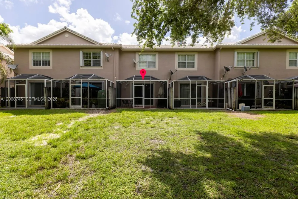 1919 Madeira Dr #4 Weston, FL 33327