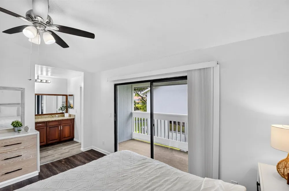 1633 Woodbridge Lakes Circle #1633 West Palm Beach, FL 33406