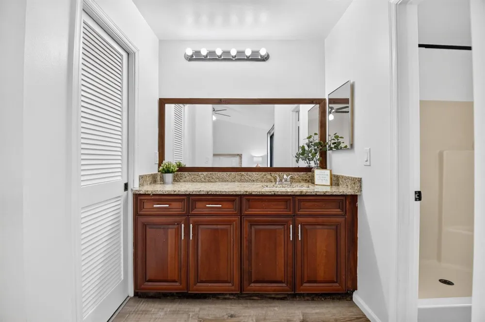 1633 Woodbridge Lakes Circle #1633 West Palm Beach, FL 33406