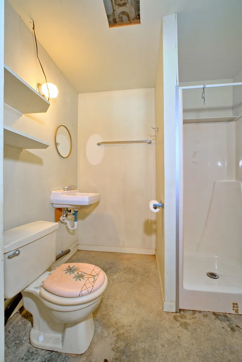 731 Pecan Estates Loop Hemphill, TX 75948